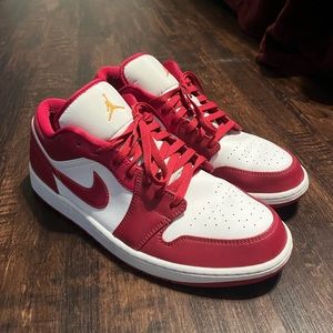 Air Jordan 1s Lows Cardinal Red